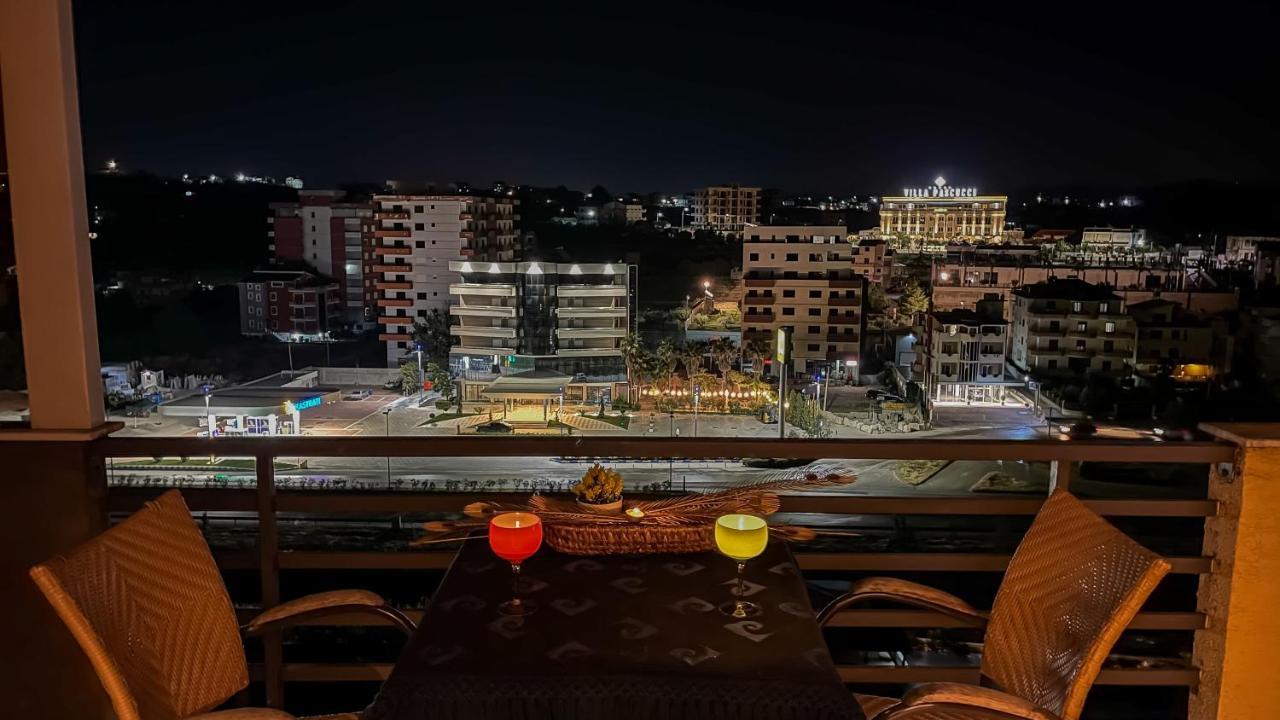 Rooftop Apartments Durres Bagian luar foto