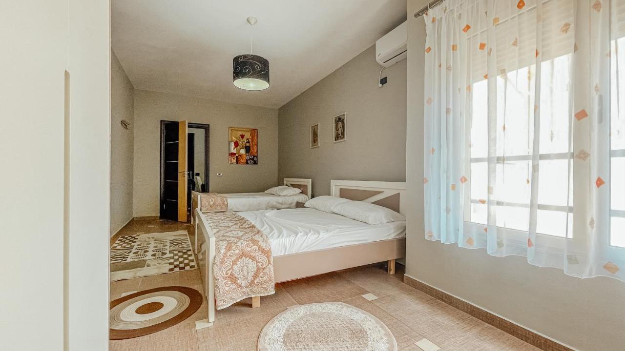 Rooftop Apartments Durres Bagian luar foto