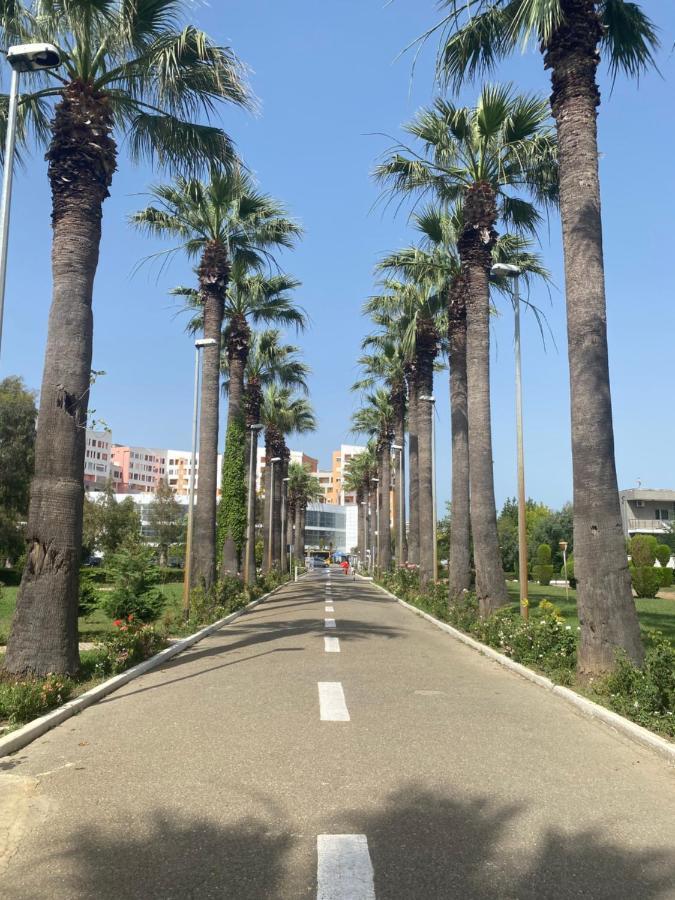 Rooftop Apartments Durres Bagian luar foto
